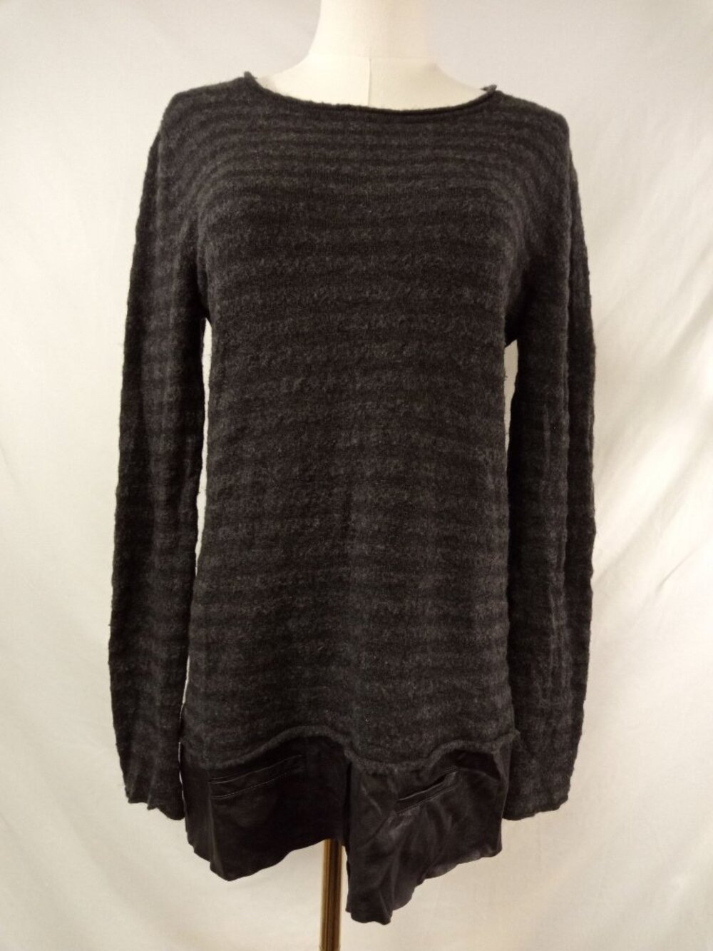 Baroni Diamond Women's Black/Gray Sweater Size S/M